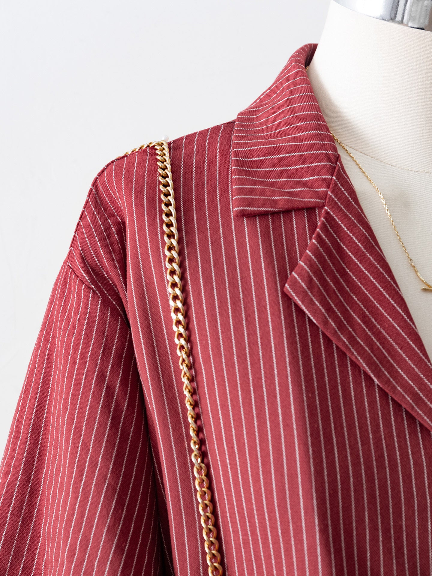 O1CN01nhDMbR1fP8XMbXn3R__163593998 STRIPED NOTCHED LAPEL SHIRT | LOOSE FIT OFFICE WEAR