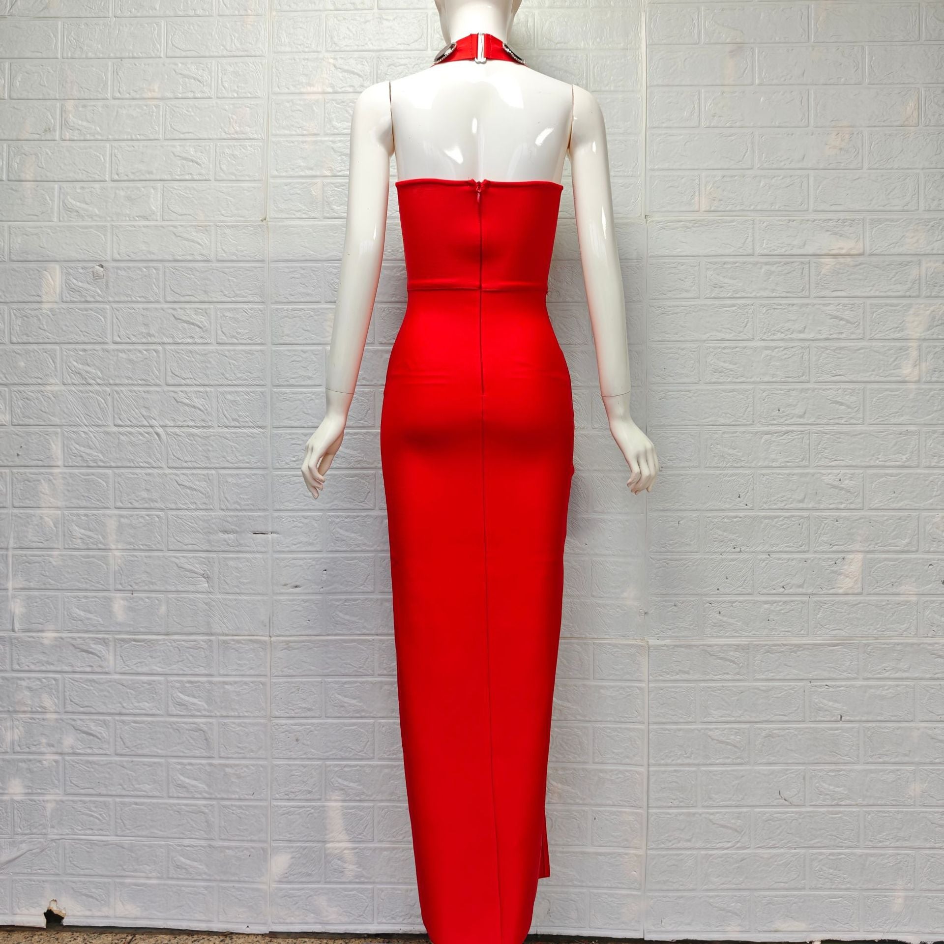 RED HEAVY CREPE COLUMN DRESS FOR EVENTS