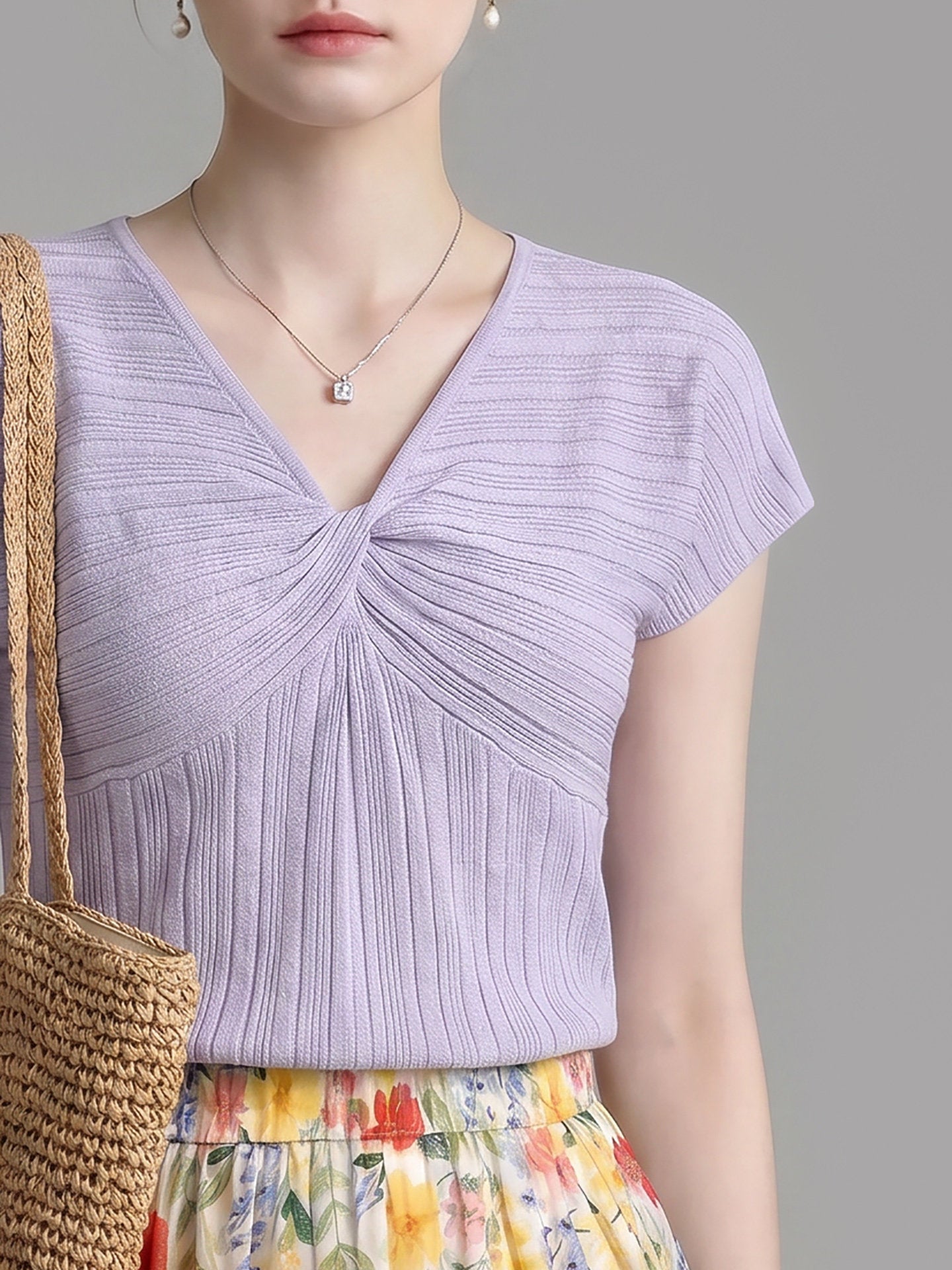 O1CN01sZtPyP1fP8cP0X3gc__163593998 FRONT TWIST V NECK CAP SLEEVE TEXTURED KNIT TOP