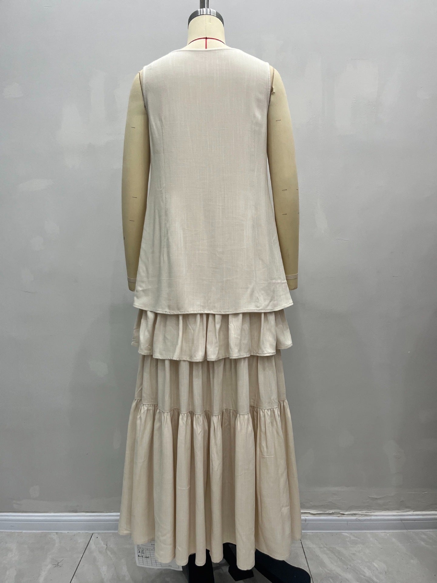 O1CN01we7thf1zMCMjcJQGl__2217524266699-0-cib SLEEVELESS V-NECK TIERED RUFFLE MAXI DRESS