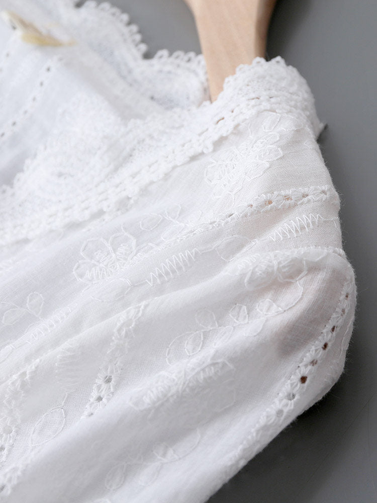 SCALLOPED LACE V-NECK FLORAL EMBROIDERY PUFF SLEEVE BLOUSE