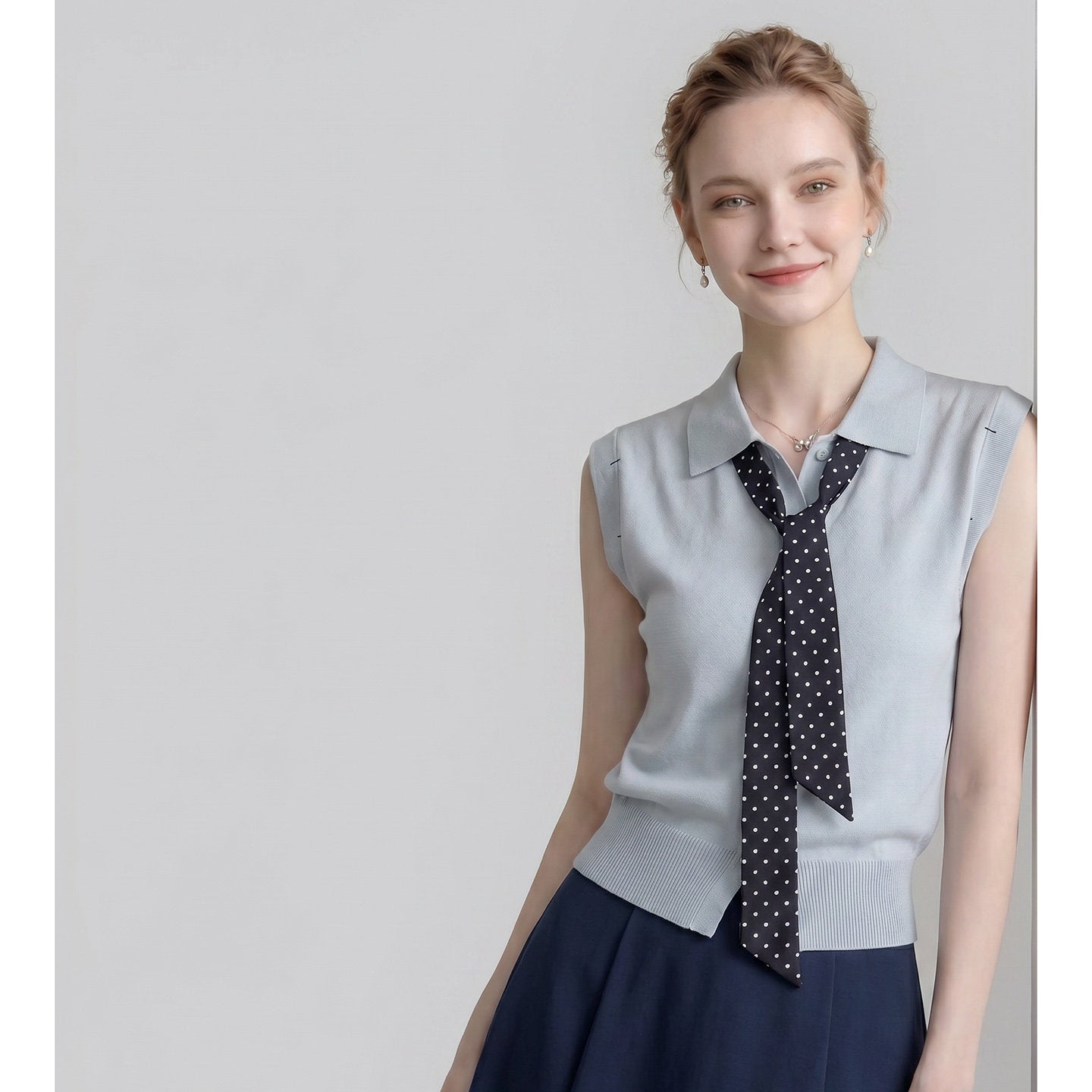 POLO SLEEVELESS KNIT TOP W/ POLKA DOT TIE