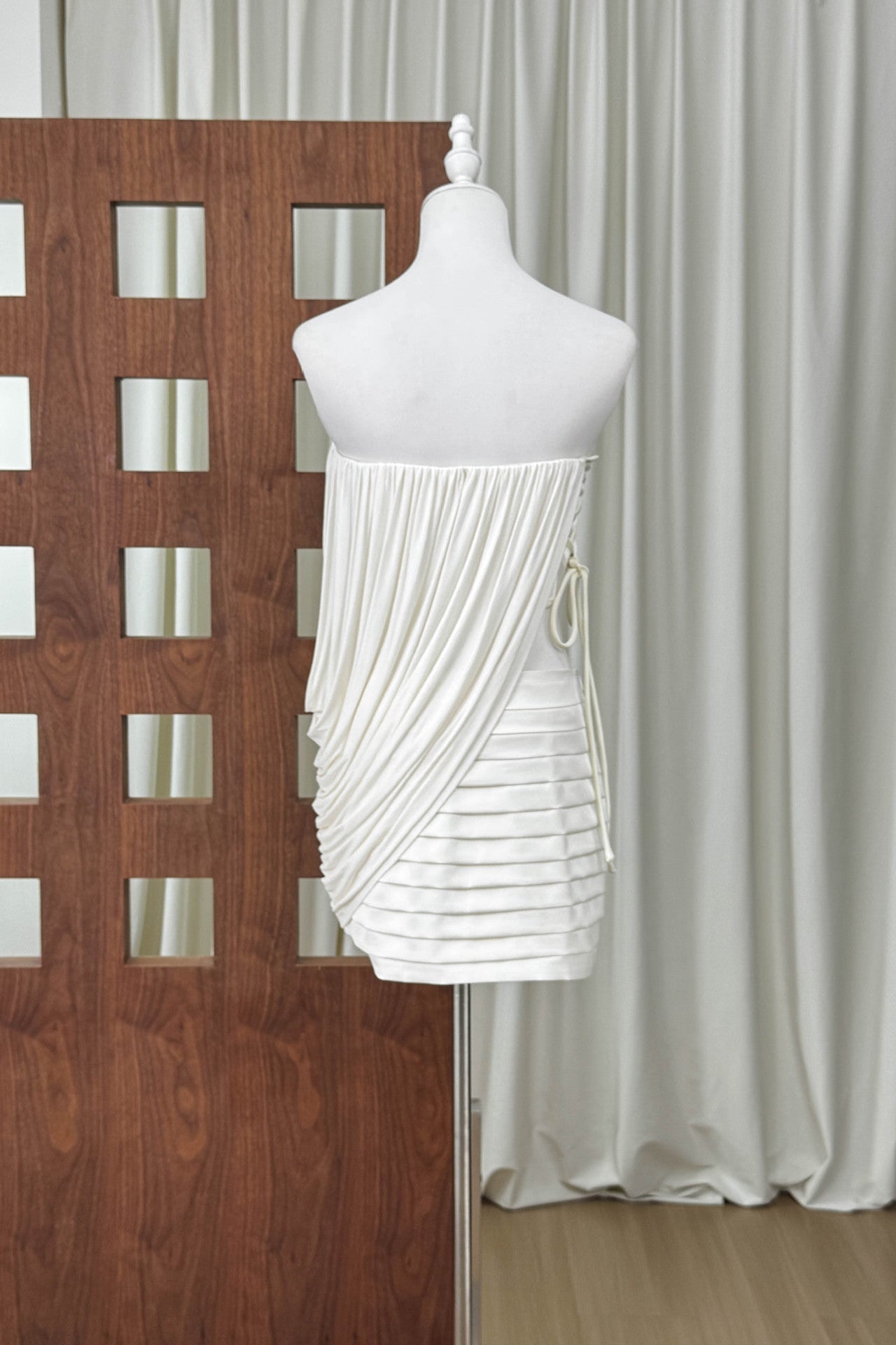 O1CN01zhvZet1x1vd6gLMrW__2215741276384-0-cib WHITE FITTED JERSEY 2PC SET ASYMMETRICAL DRAPED TOP SKIRT