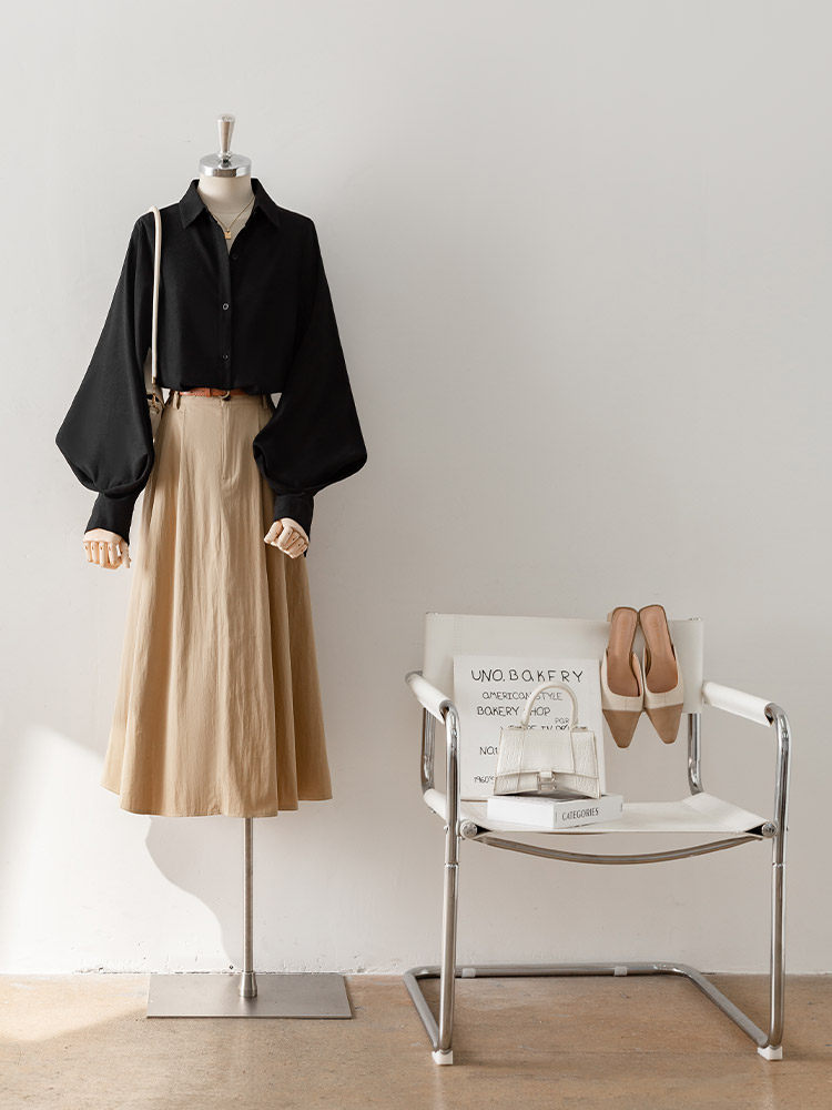 LANTERN SLEEVE POINT COLLAR WORK BLOUSE