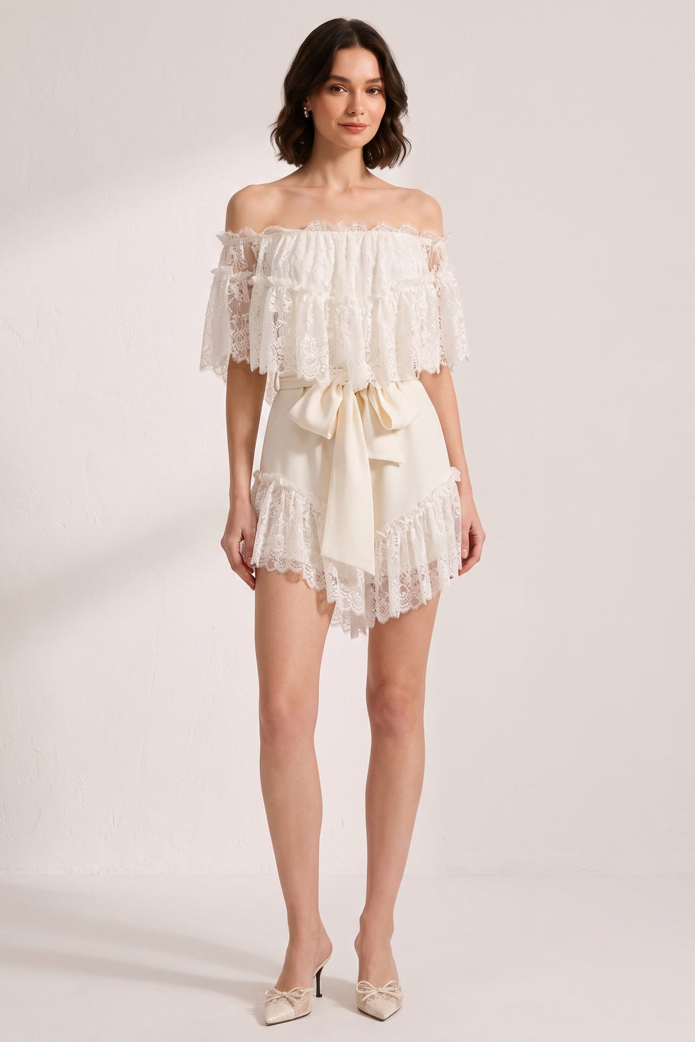OFF-SHOULDER LACE SATIN BOW 2PC SHORT SET