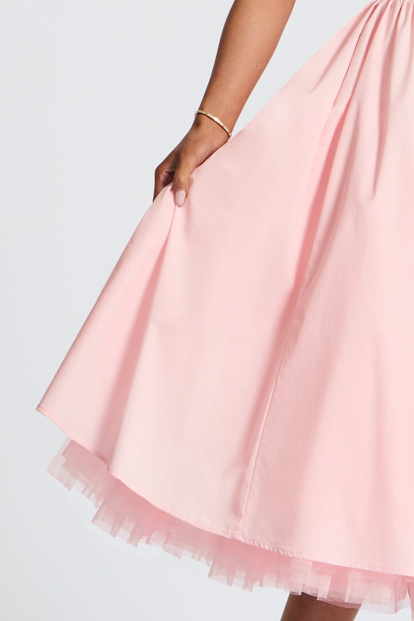 FLOWER EMBROIDERY CRESSIDA BACKLESS PUFFY MIDI DRESS - BLUSH
