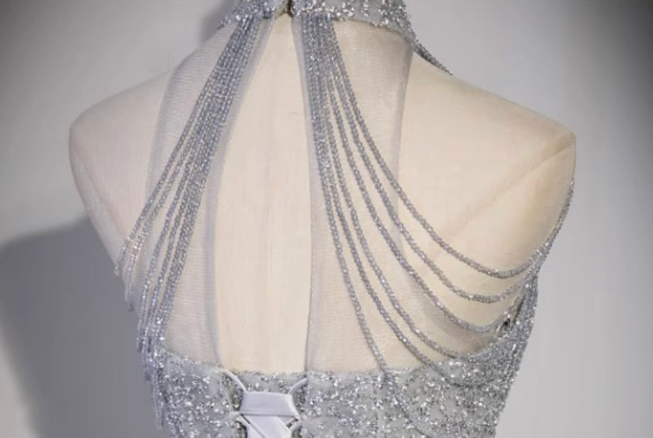 eed23a8970af2e738728ba6e2aa8744e SILVER TULLE A-LINE BALL GOWN FOR EVENING