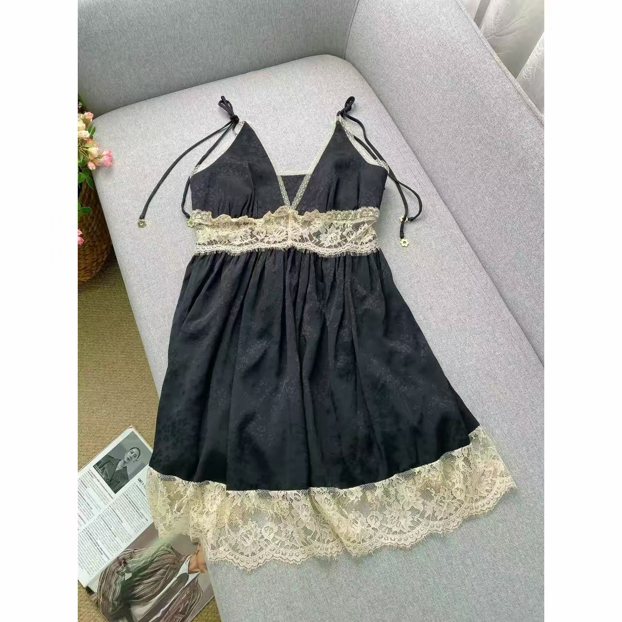 TIE STRAP LACE MINI DRESS | COCKTAIL PARTY