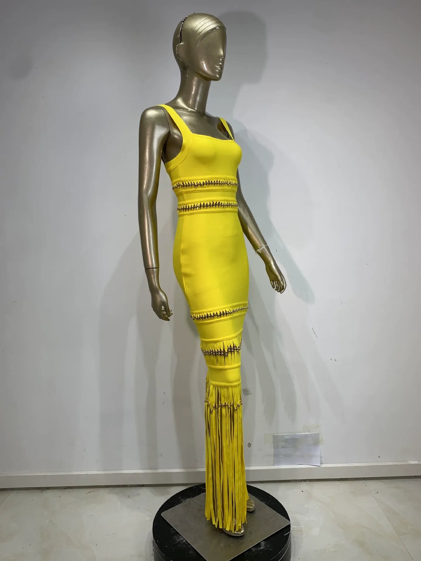 imgi_33_O1CN01TQ0fsq1Cti9fkN5uf__2206696720139-0-cib_jpg BRIGHT YELLOW CUTOUT FRINGE BANDAGE MERMAID MAXI DRESS
