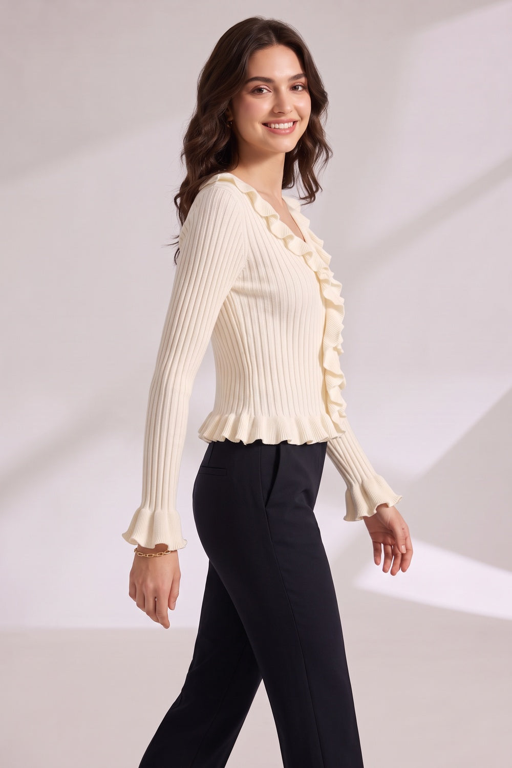 0765a8ae9d0d3fc6 CREAM RIBBED KNIT FITTED CARDIGAN