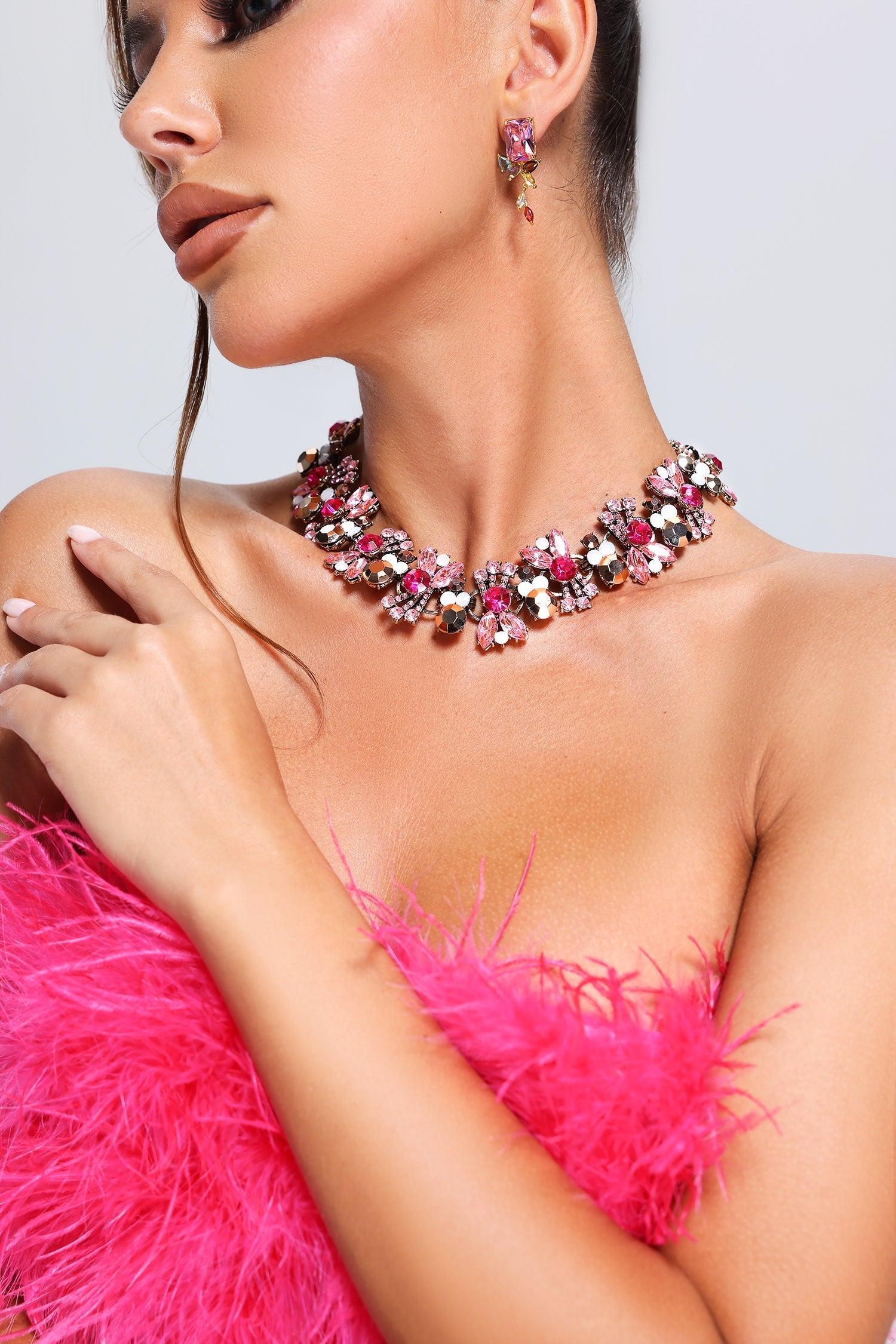 2023-10-19-Hanna-1839 RHINESTONE STATEMENT NECKLACE - PARTY & WEDDING JEWELRY