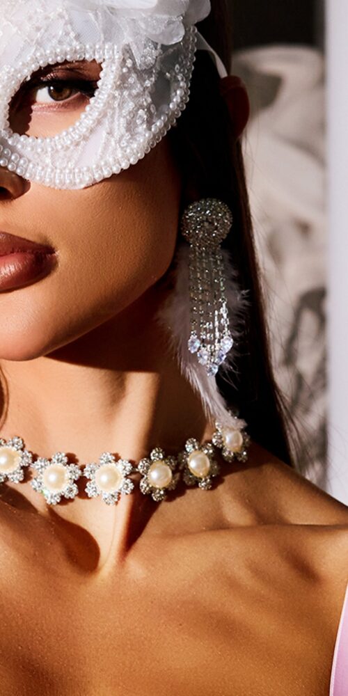 23-_41 WHITE FRINGE FEATHER EARRINGS - BOHO STATEMENT