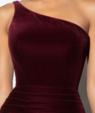 BURGUNDY VELVET ASYMMETRIC A-LINE GOWN – FORMAL