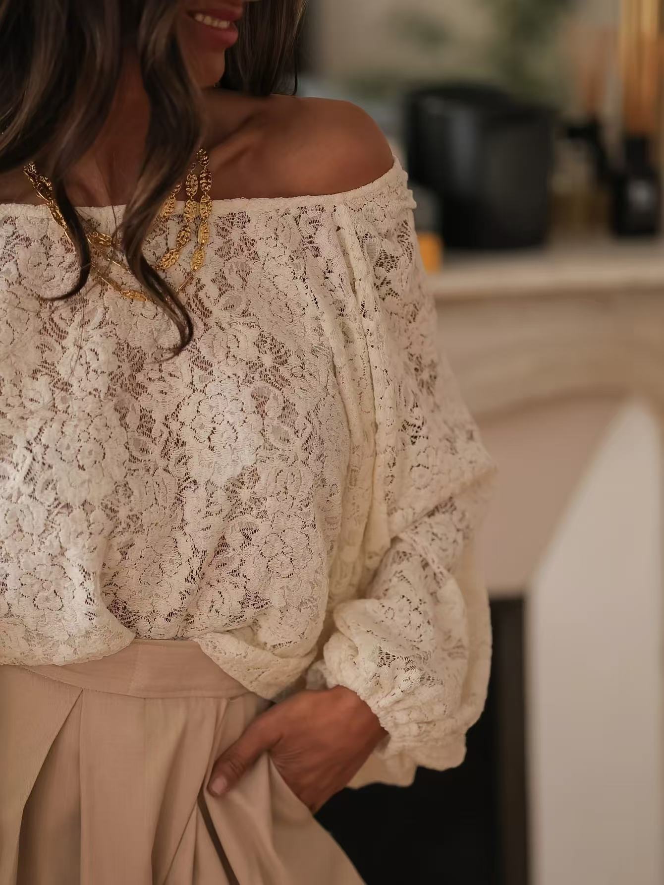 CREAM FLORAL LACE PUFF SLEEVE CROPPED COVER UP