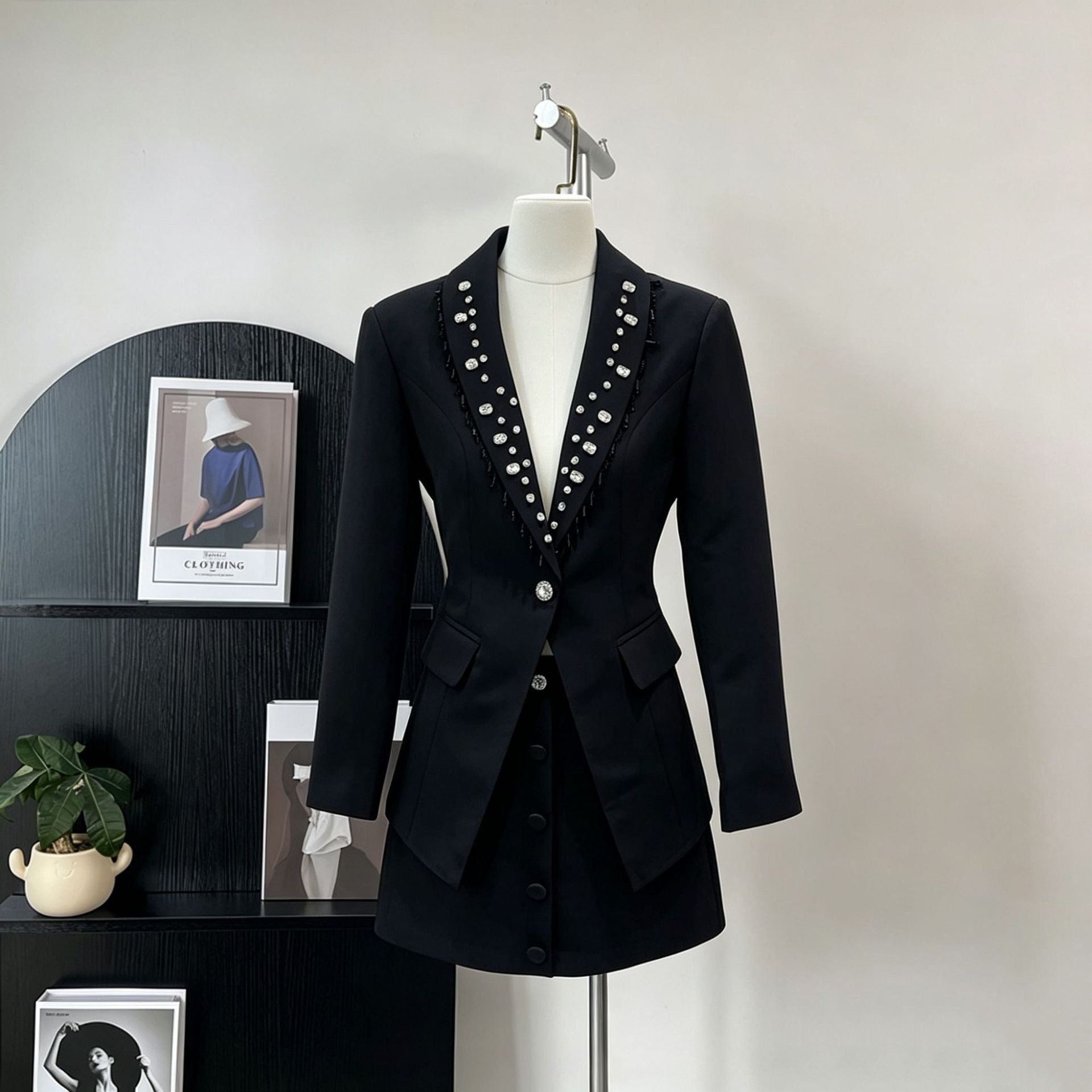 BLACK TAILORED TWO-PIECE SKIRT SUIT FOR WORK