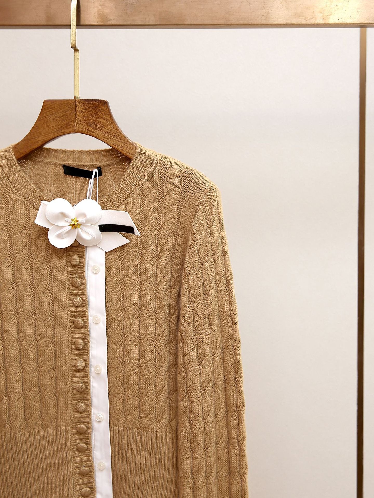 O1CN01DLimog2Lrj9lzHRja__2214621369746-0-cib BEIGE CROPPED FITTED CARDIGAN - CASUAL KNIT STYLE