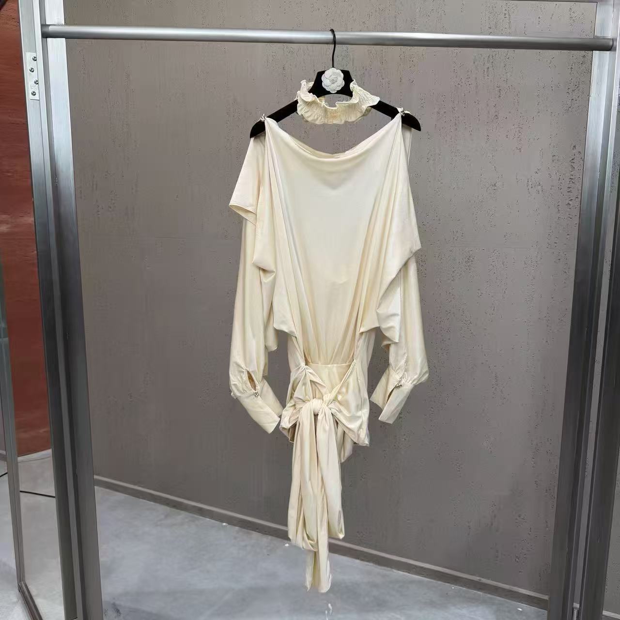 O1CN01JgV1DH1kgbmkFQpzX__2206975144713-0-cib CREAM SATIN COWL BACK DRESS | RUCHED BLOUSON SKIRT