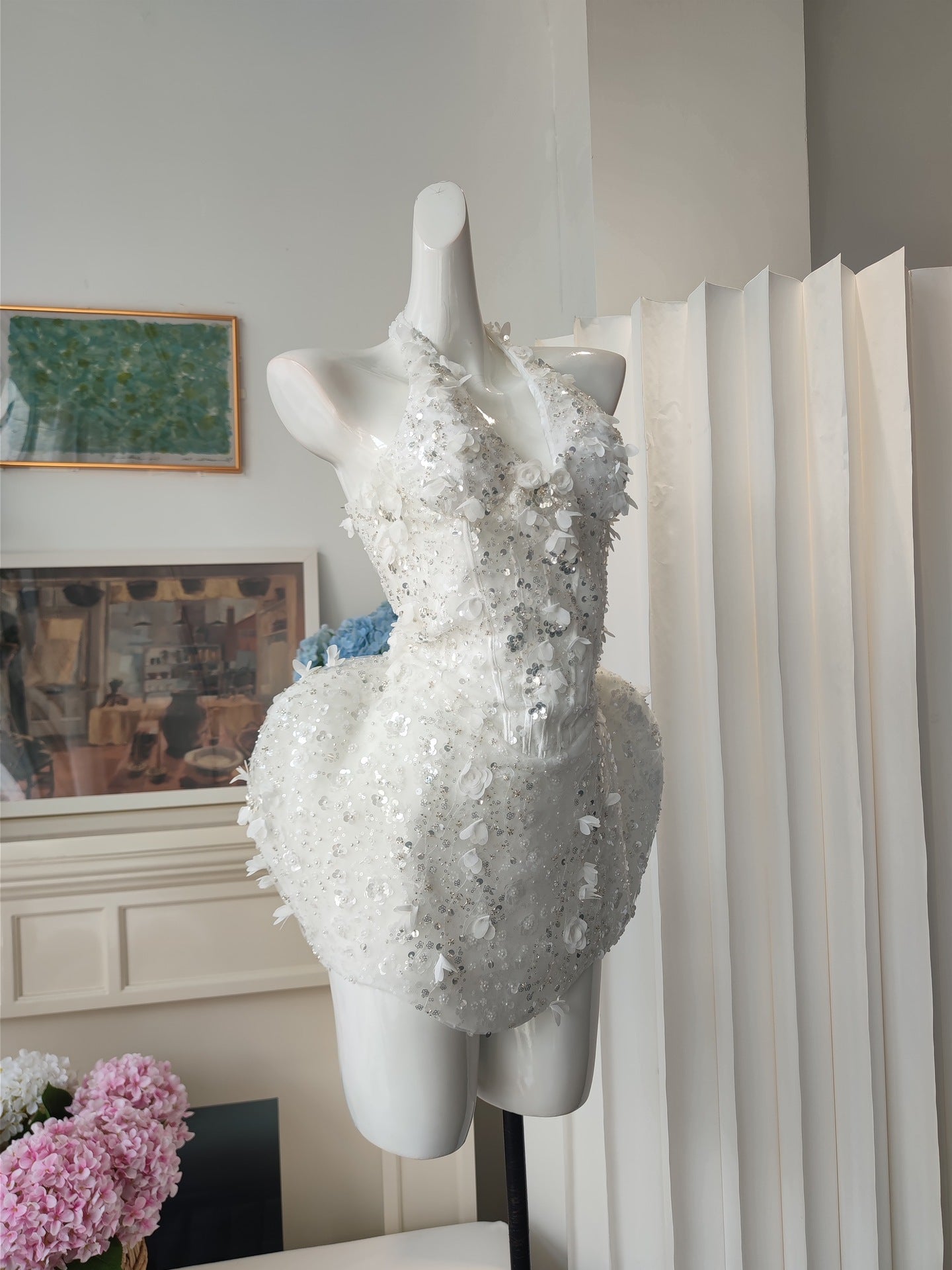O1CN01gAUnJy1YcEdtE7cfN__2208733143079-0-cib WHITE CORSET MINI DRESS 3D FLORAL COCKTAIL