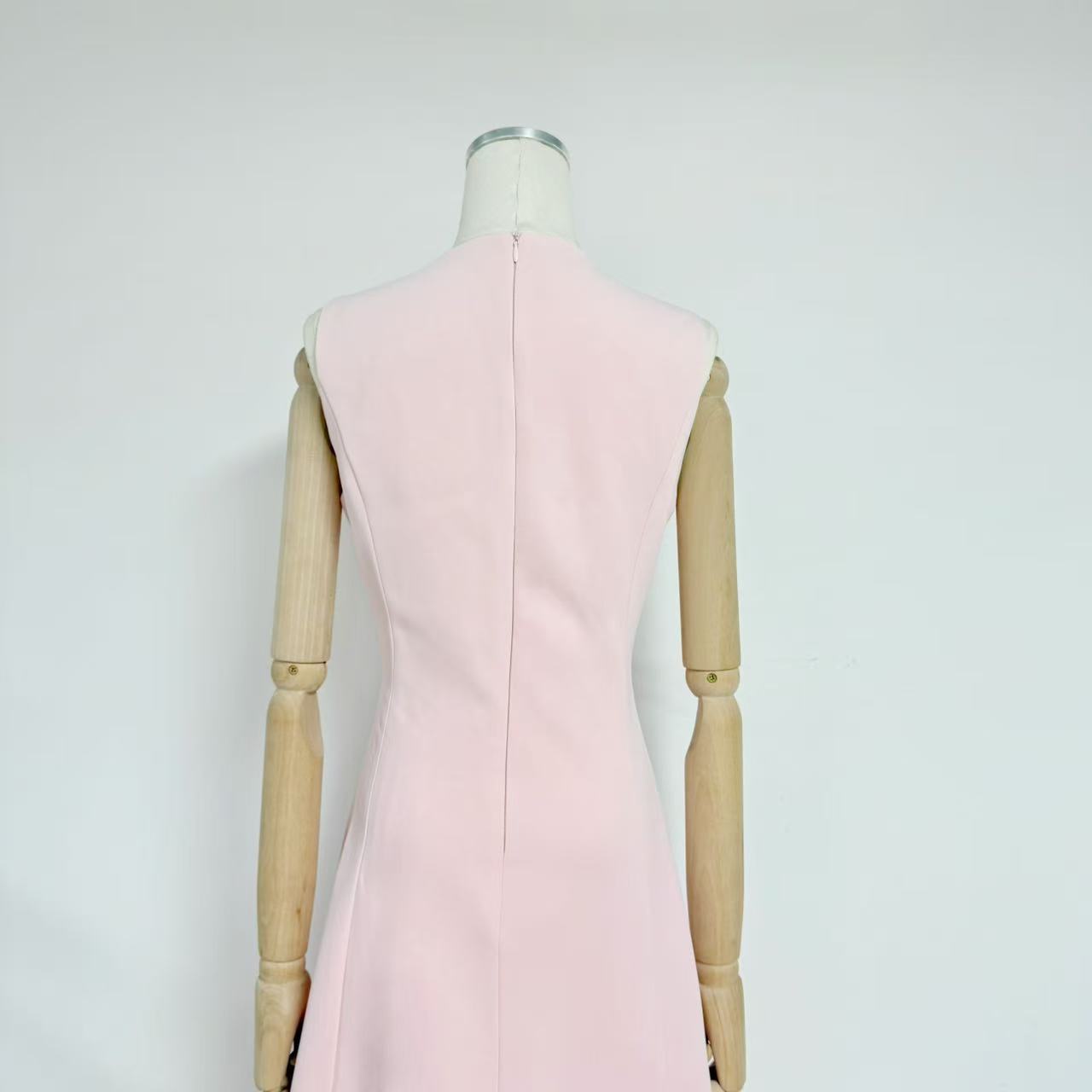 O1CN01xjLT5T1s6RSrkd5oG__2215925215717-0-cib PALE PINK A-LINE MIDI DRESS | FLORAL WEDDING GUEST