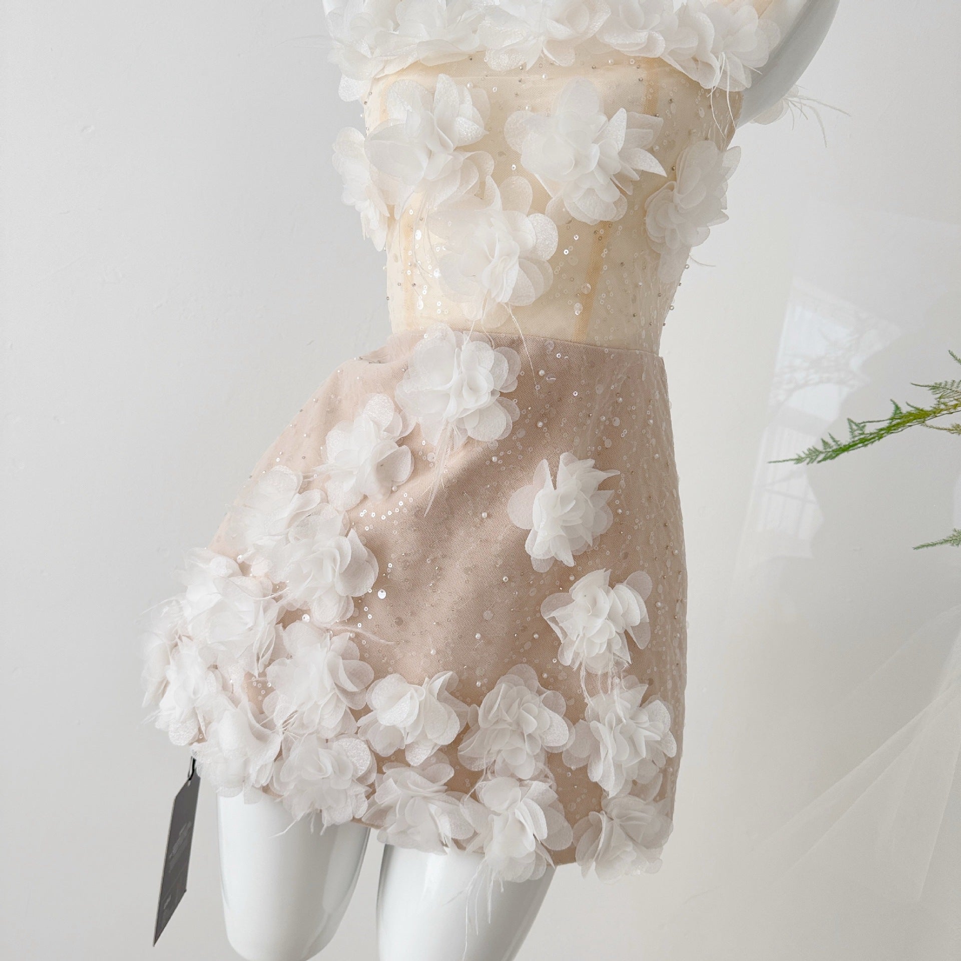 O1CN01yuQOjR1LxgAe7rQcr__2219486141366-0-cib NUDE MESH SHEATH MINI DRESS 3D FLORAL COCKTAIL