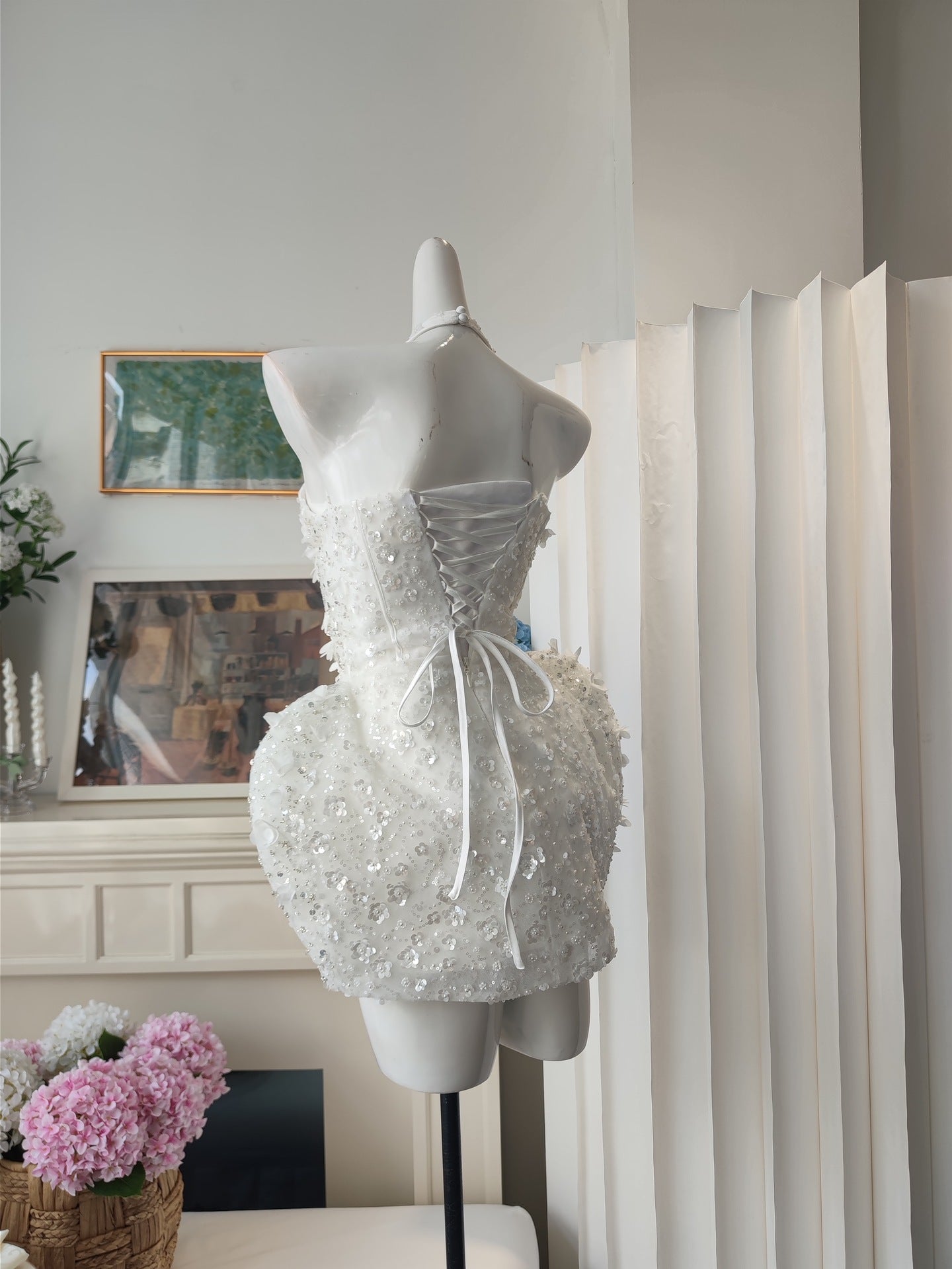 O1CN01zXRjtk1YcEdszGDw3__2208733143079-0-cib WHITE CORSET MINI DRESS 3D FLORAL COCKTAIL