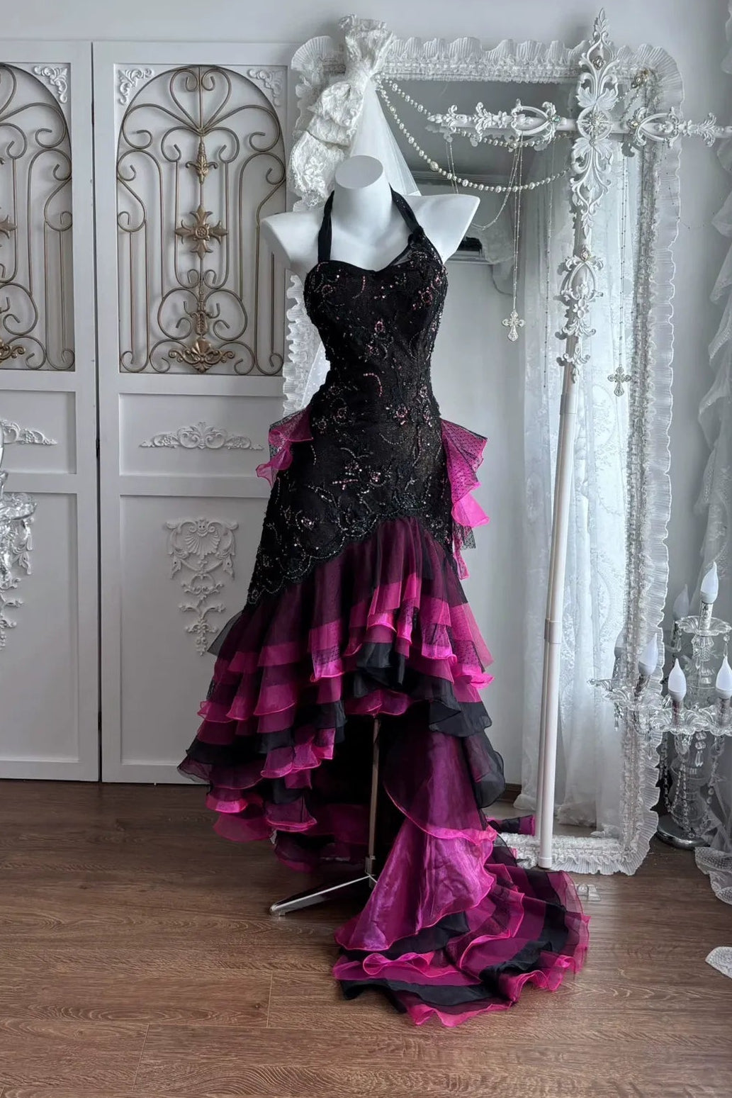 imgi_12_O1CN01qY5FpAbnplF2vHAO__4611686018427385471-0-xy_item_jpg_Q90_jpg HALTER MAGENTA LACE HIGH-LOW EVENING GOWN