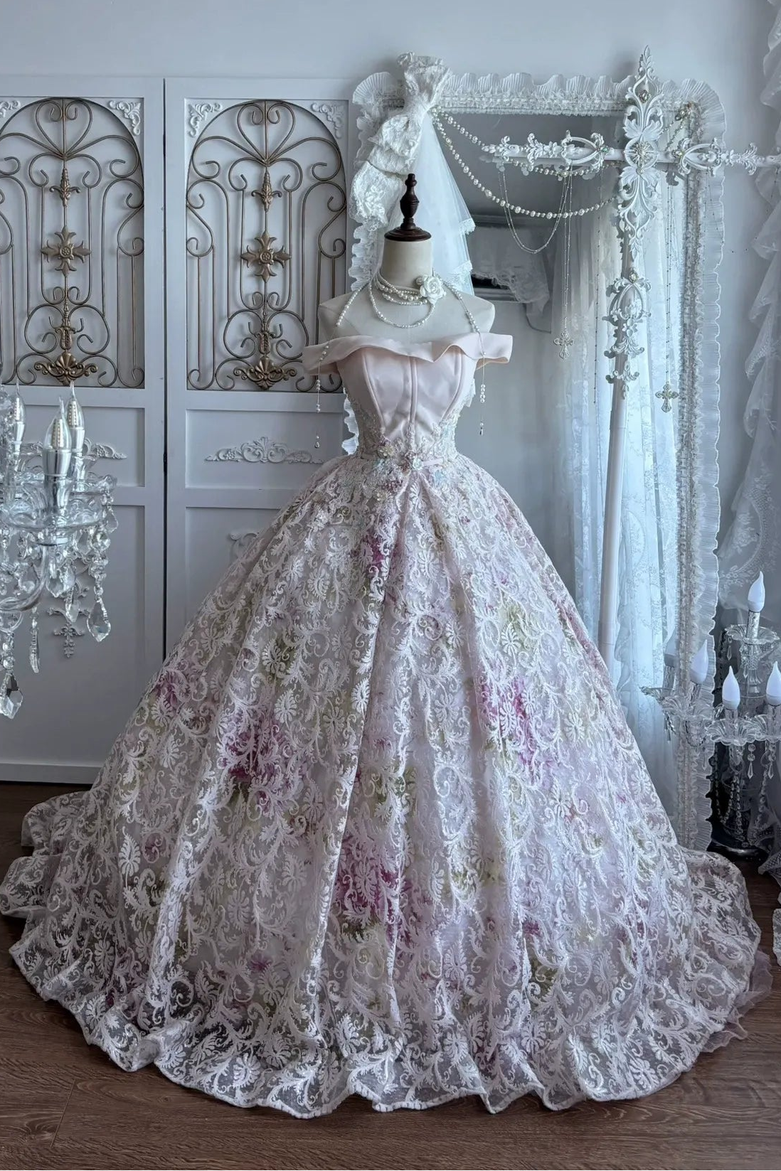imgi_13_O1CN01YL0d5trc3wC2vHAO__4611686018427385471-0-xy_item_jpg_Q90_jpg PALE PINK FLORAL LACE BALLGOWN PROM DRESS