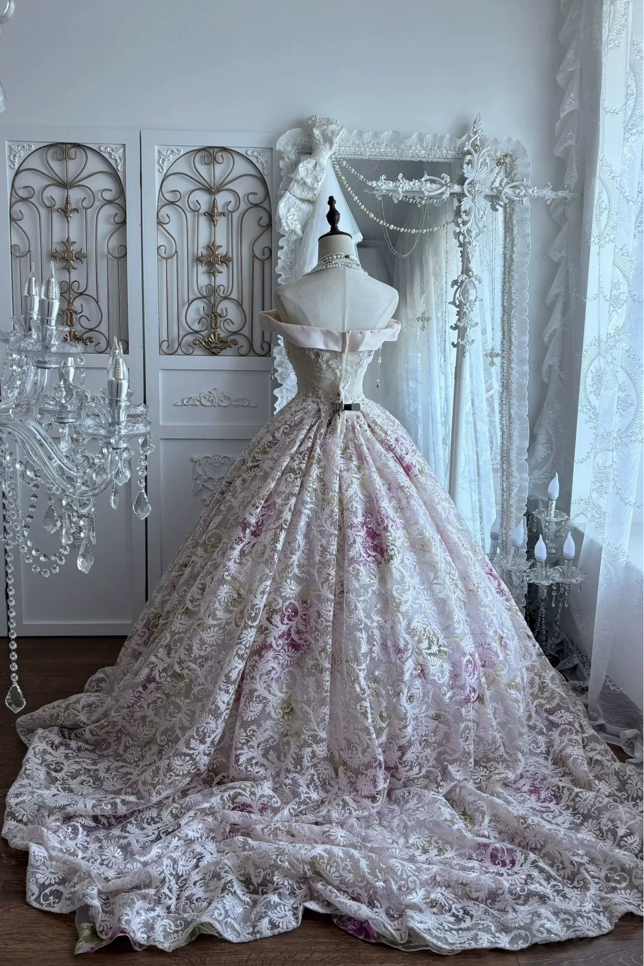 imgi_14_O1CN01lvKVzTwXRfC2vHAO__4611686018427385471-0-xy_item_jpg_Q90_jpg PALE PINK FLORAL LACE BALLGOWN PROM DRESS