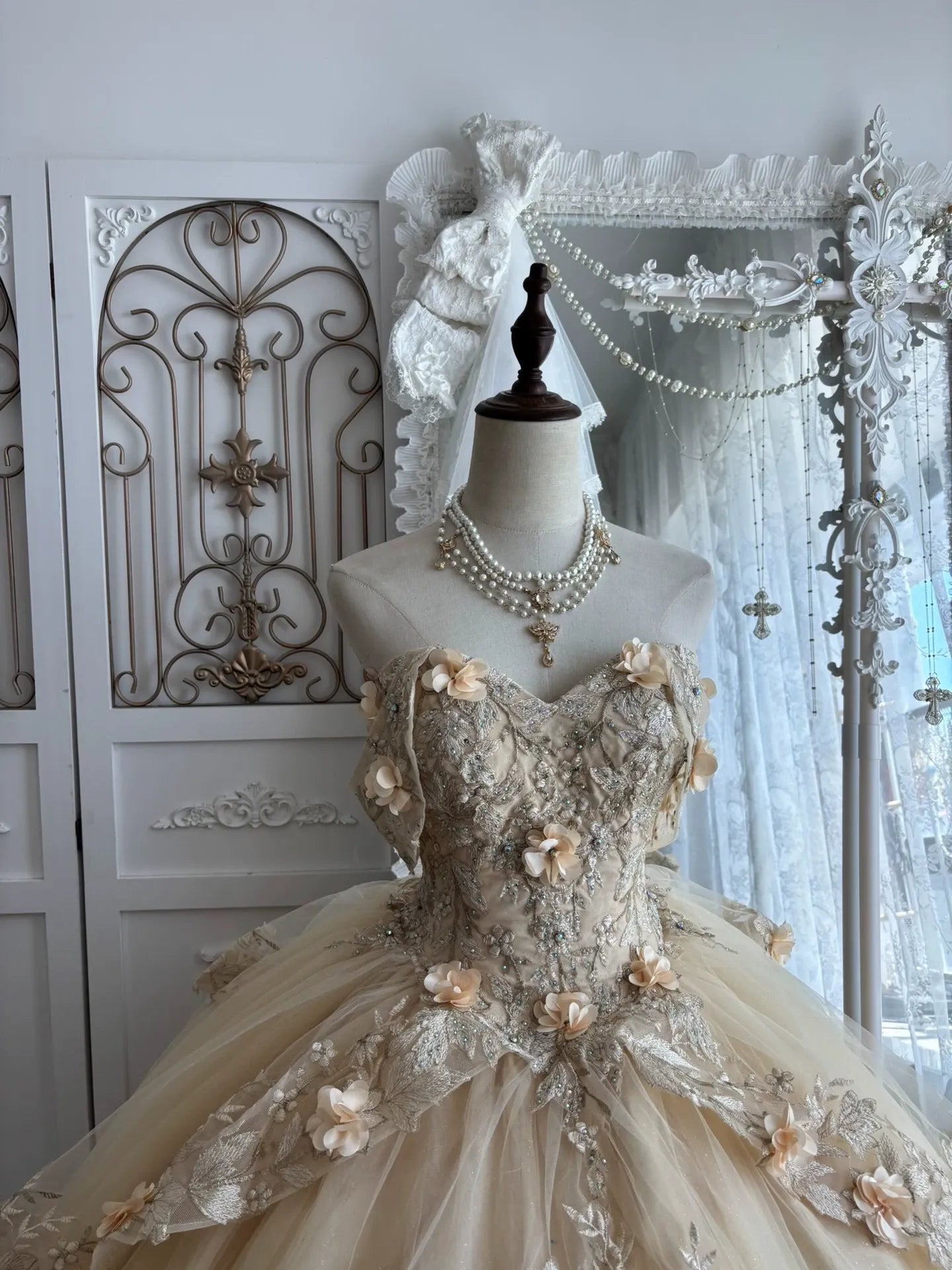 OFF-SHOULDER 3D FLORAL BALL GOWN WEDDING DRESS
